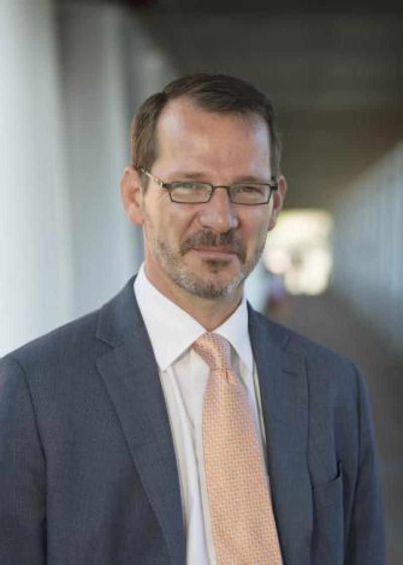New Arts & Sciences Dean Ian Baucom urged first-year students to fuse their influences with the Universityâs traditions and create something new.