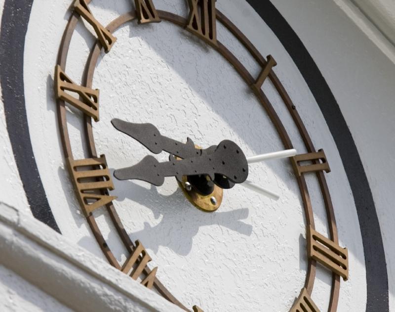 Clock on Cocke Hall 