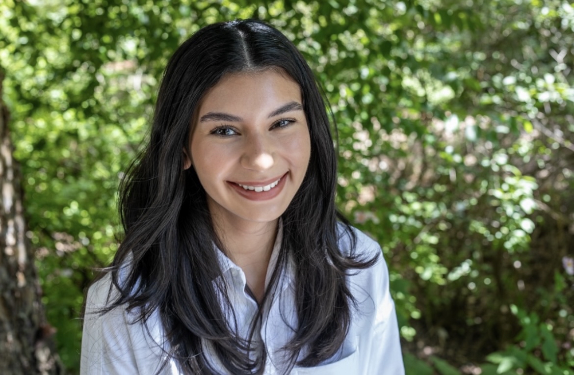 Nathaly Santos headshot